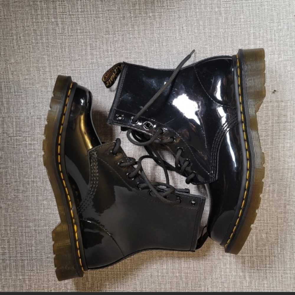 Dr. Martens® 1460 Women's Patent Leather Lace Up Boots. Size 7 UK 5 EU 38 - Picture 9 of 12